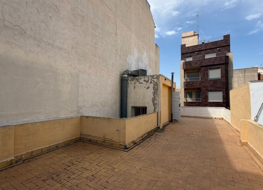 Reventa - Apartamento / Dúplex - Torrevieja - Centro