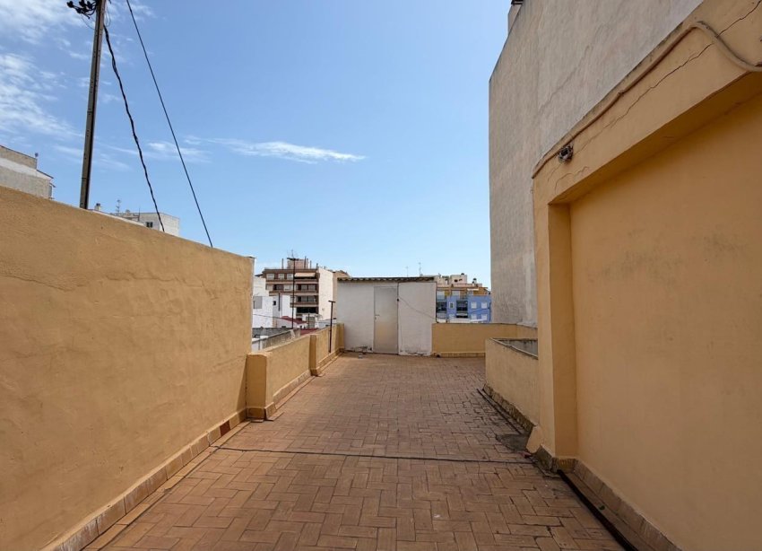 Reventa - Apartamento / Dúplex - Torrevieja - Centro