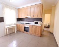 Reventa - Apartamento / Dúplex - Torrevieja - Centro