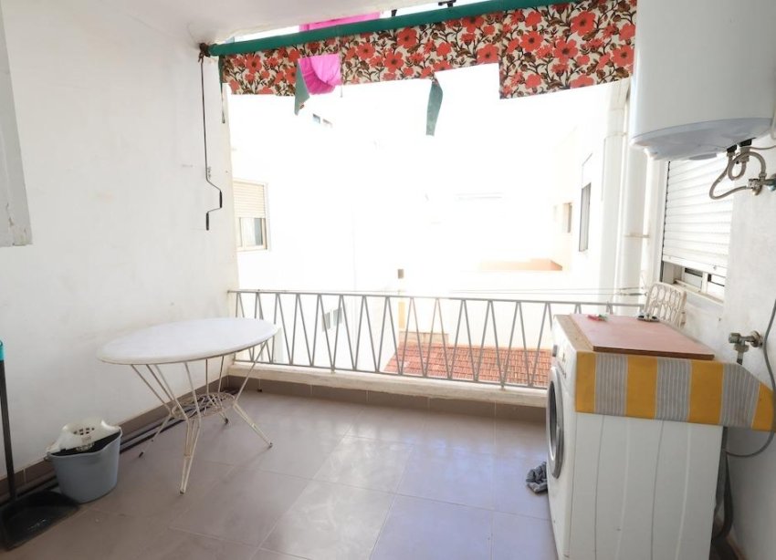 Reventa - Apartamento / Dúplex - Torrevieja - Centro
