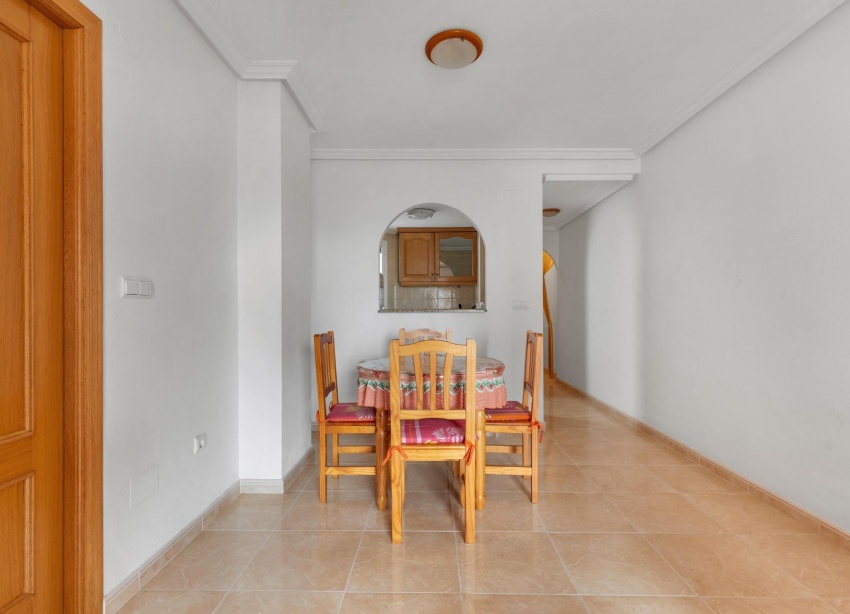Reventa - Apartamento / Dúplex - Torrevieja - Centro