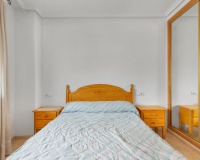 Reventa - Apartamento / Dúplex - Torrevieja - Centro