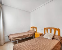 Reventa - Apartamento / Dúplex - Torrevieja - Centro