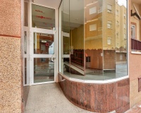 Reventa - Apartamento / Dúplex - Torrevieja - Centro