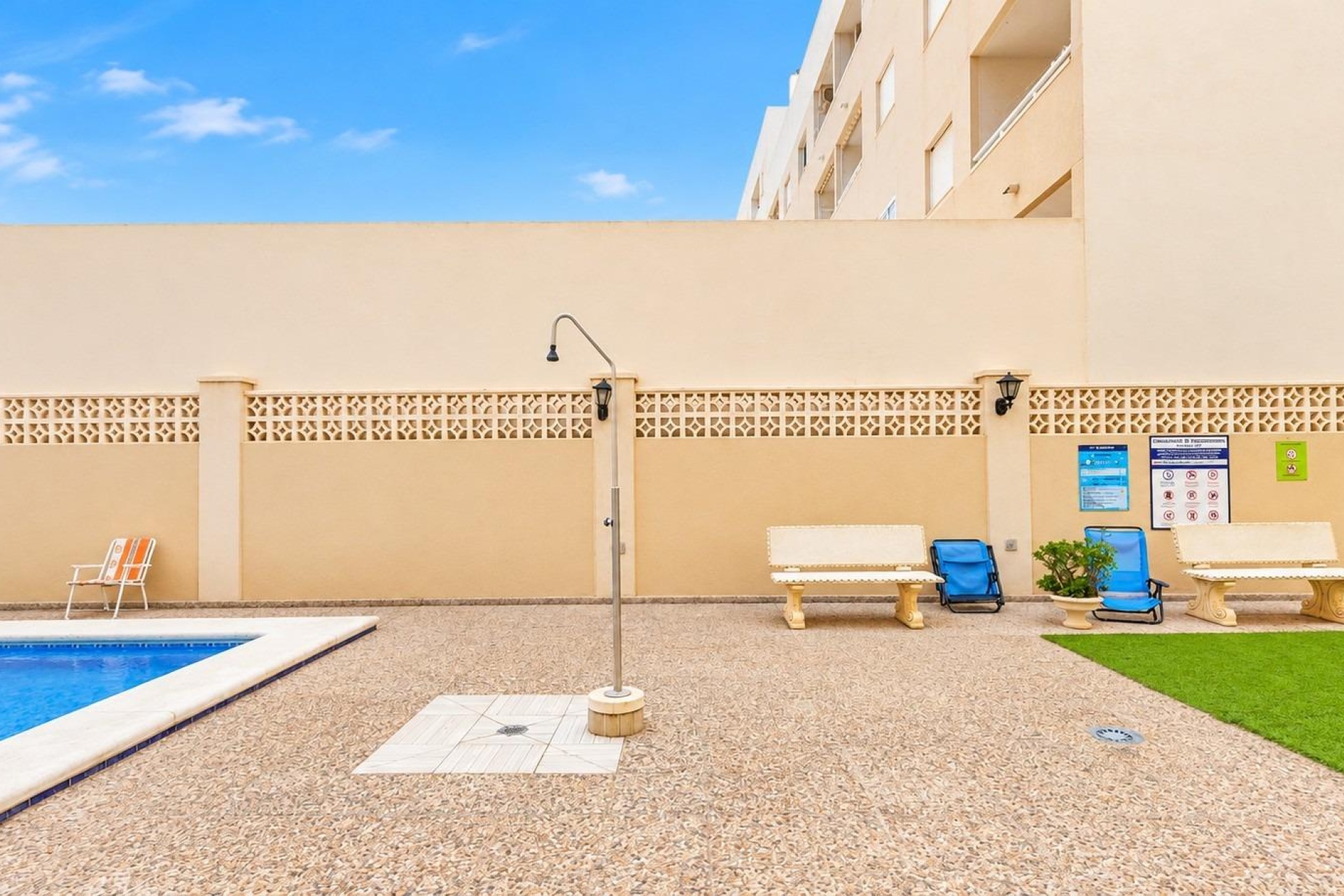 Reventa - Apartamento / Dúplex - Torrevieja - Centro