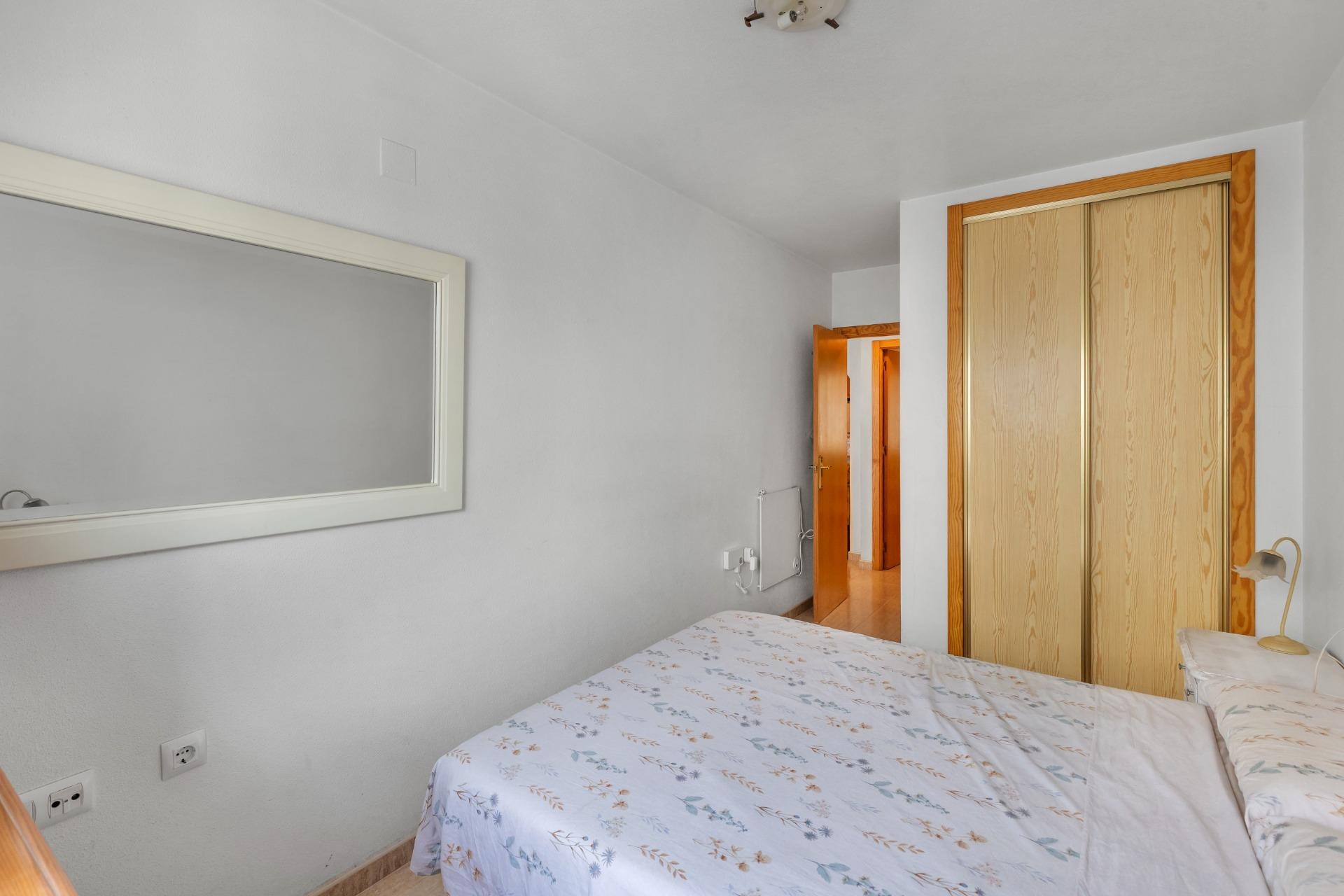 Reventa - Apartamento / Dúplex - Torrevieja - El molino