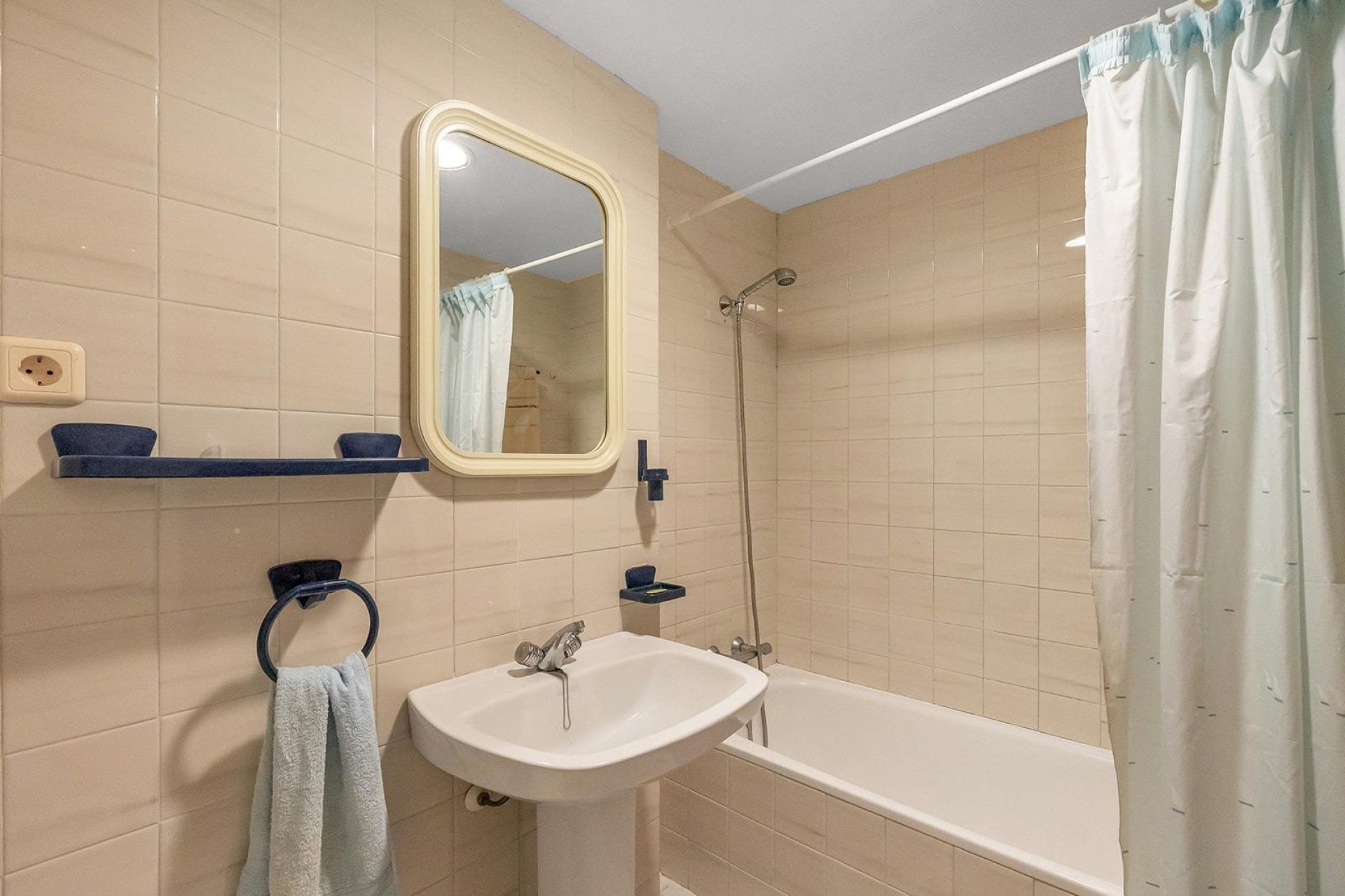 Reventa - Apartamento / Dúplex - Torrevieja - Estacion de autobuses