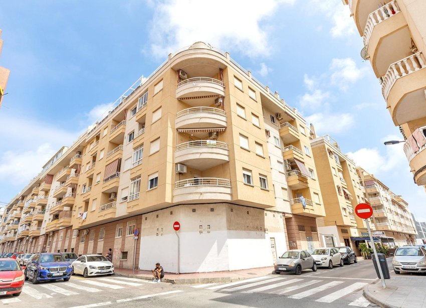 Reventa - Apartamento / Dúplex - Torrevieja - Estacion de autobuses