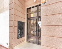 Reventa - Apartamento / Dúplex - Torrevieja - Estacion de autobuses