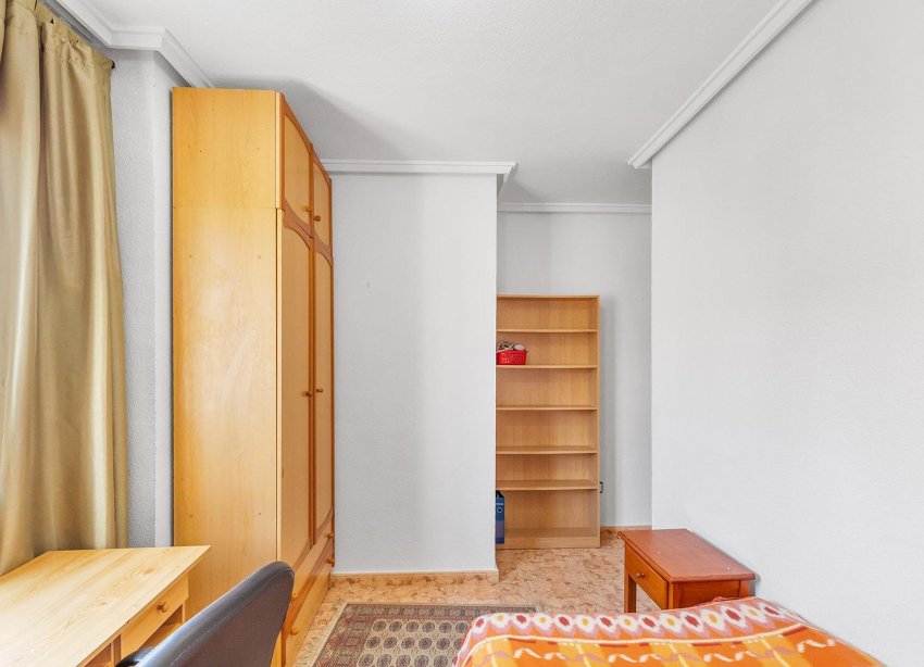 Reventa - Apartamento / Dúplex - Torrevieja - Estacion de autobuses