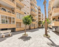 Reventa - Apartamento / Dúplex - Torrevieja - Estacion de autobuses