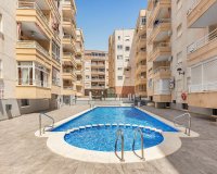 Reventa - Apartamento / Dúplex - Torrevieja - Estacion de autobuses
