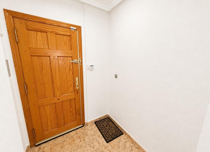 Reventa - Apartamento / Dúplex - Torrevieja - Estacion de autobuses
