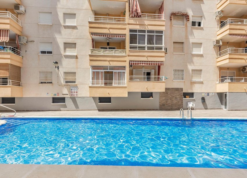 Reventa - Apartamento / Dúplex - Torrevieja - Estacion de autobuses