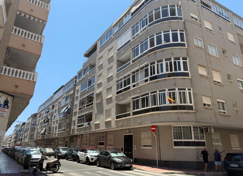 Reventa - Apartamento / Dúplex - Torrevieja - Estacion de autobuses