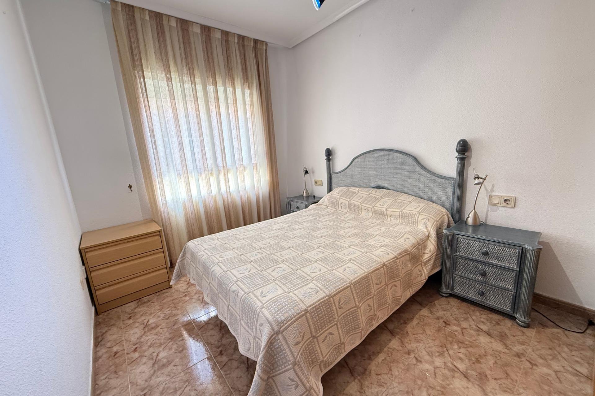 Reventa - Apartamento / Dúplex - Torrevieja - Estacion de autobuses