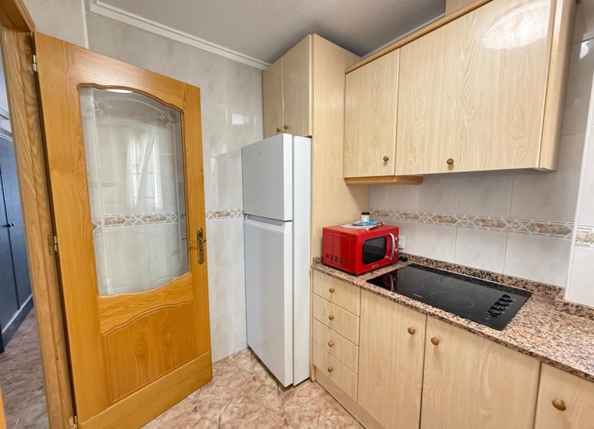 Reventa - Apartamento / Dúplex - Torrevieja - Estacion de autobuses