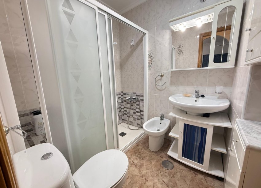 Reventa - Apartamento / Dúplex - Torrevieja - Estacion de autobuses