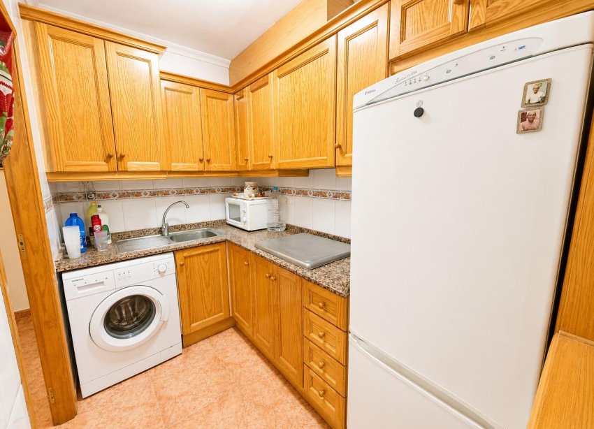 Reventa - Apartamento / Dúplex - Torrevieja - Estacion de autobuses