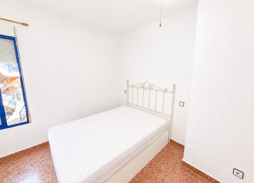 Reventa - Apartamento / Dúplex - Torrevieja - Estacion de autobuses