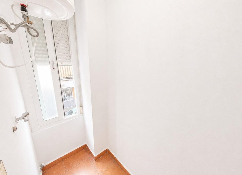 Reventa - Apartamento / Dúplex - Torrevieja - Estacion de autobuses