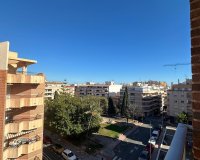 Reventa - Apartamento / Dúplex - Torrevieja - Estacion de autobuses