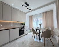 Reventa - Apartamento / Dúplex - Torrevieja - Estacion de autobuses