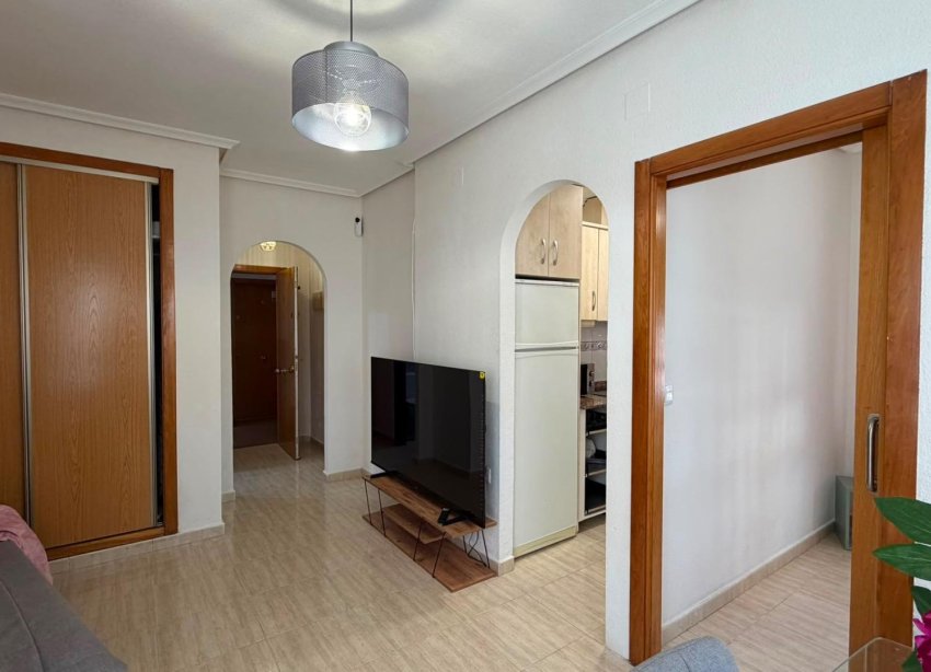 Reventa - Apartamento / Dúplex - Torrevieja - Estacion de autobuses