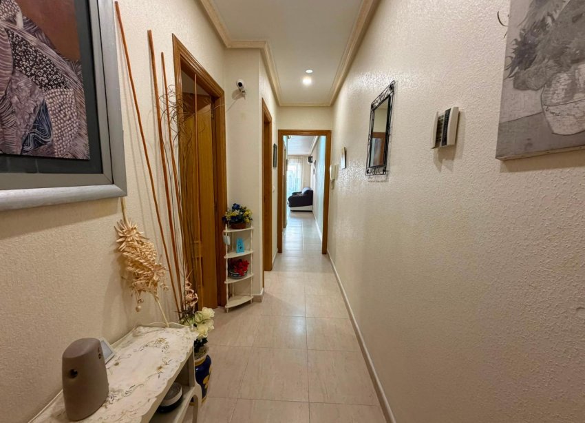 Reventa - Apartamento / Dúplex - Torrevieja - Estacion de autobuses