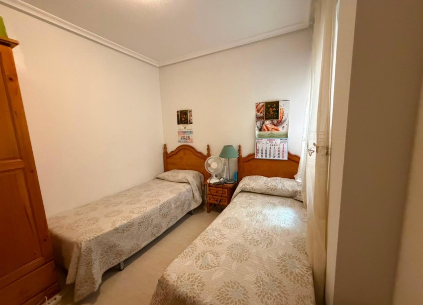 Reventa - Apartamento / Dúplex - Torrevieja - Estacion de autobuses