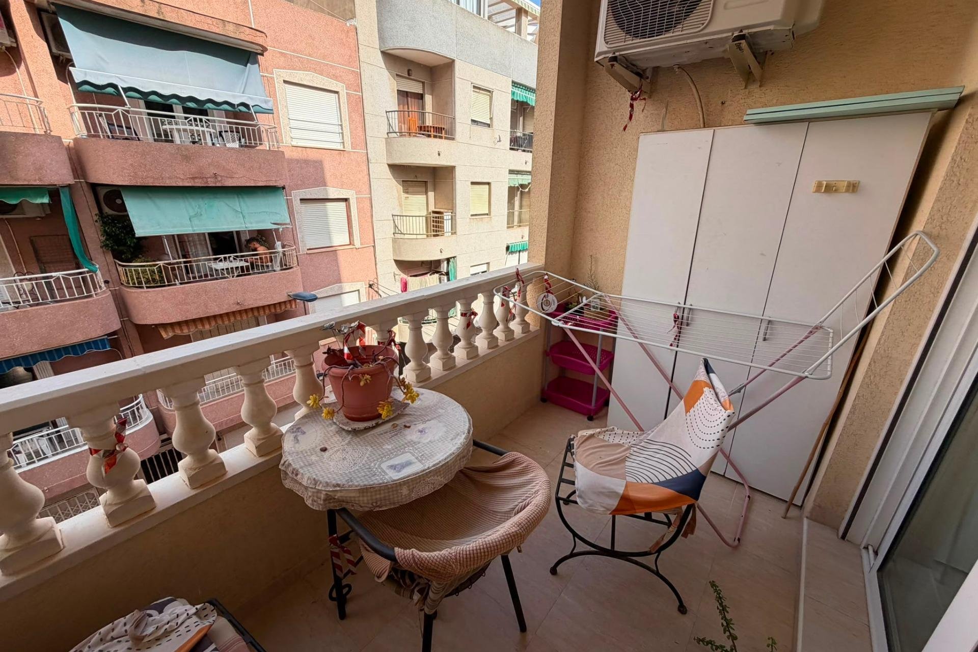 Reventa - Apartamento / Dúplex - Torrevieja - Estacion de autobuses