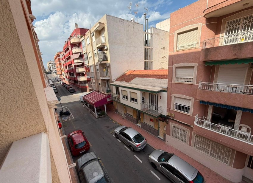 Reventa - Apartamento / Dúplex - Torrevieja - Estacion de autobuses
