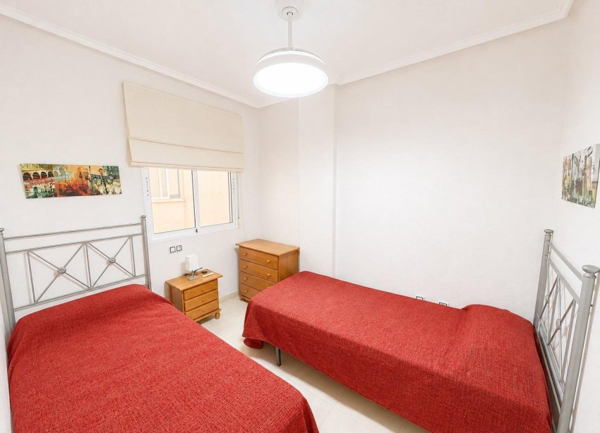 Reventa - Apartamento / Dúplex - Torrevieja - Estacion de autobuses
