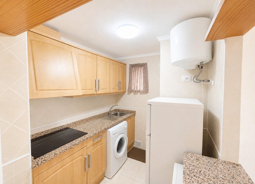 Reventa - Apartamento / Dúplex - Torrevieja - Estacion de autobuses