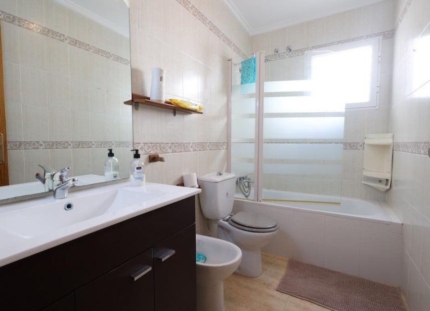 Reventa - Apartamento / Dúplex - Torrevieja - Estacion de autobuses