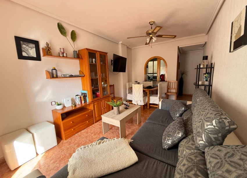 Reventa - Apartamento / Dúplex - Torrevieja - Estacion de autobuses