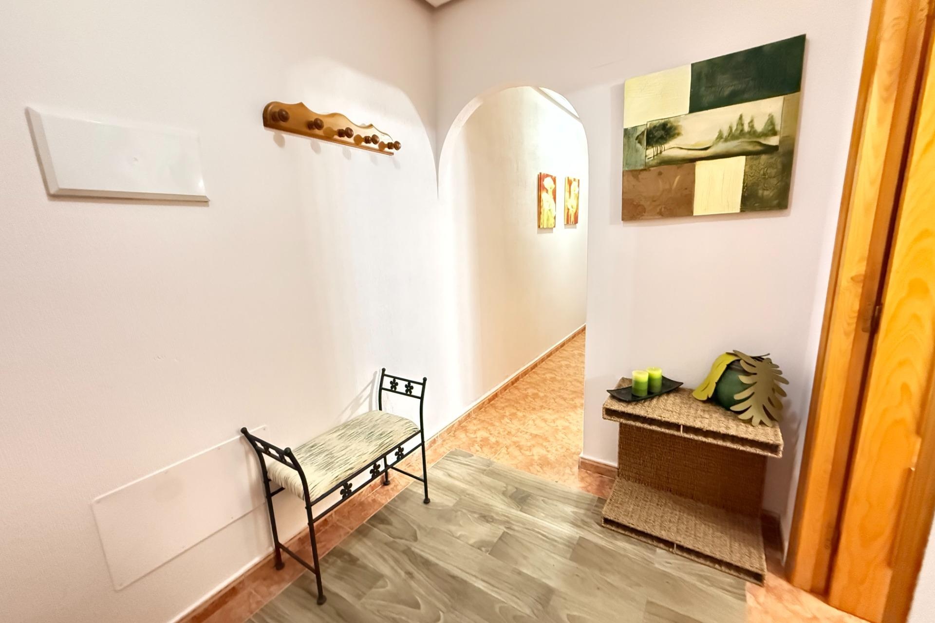 Reventa - Apartamento / Dúplex - Torrevieja - Estacion de autobuses