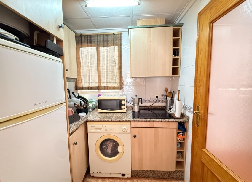 Reventa - Apartamento / Dúplex - Torrevieja - Estacion de autobuses