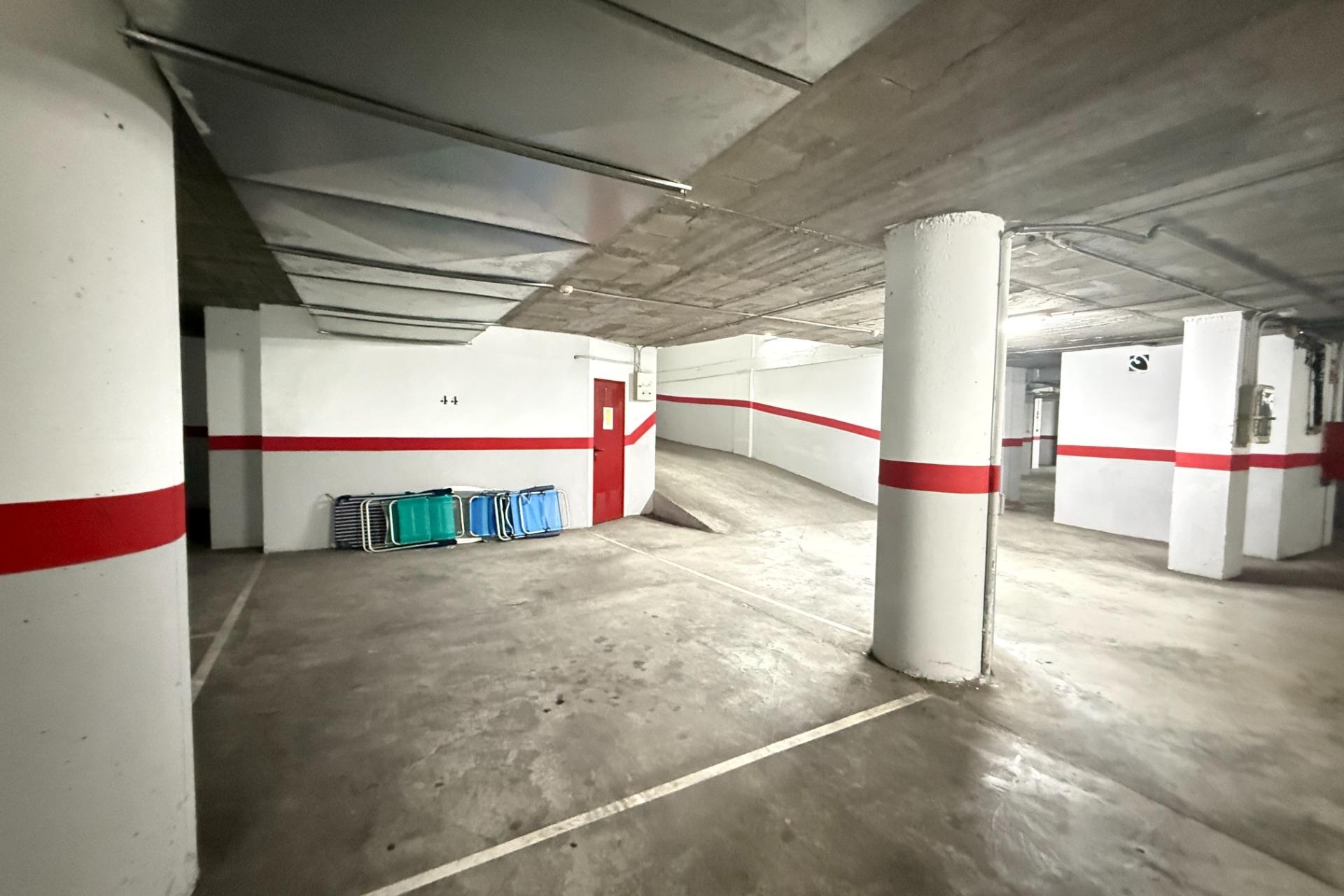 Reventa - Apartamento / Dúplex - Torrevieja - Estacion de autobuses