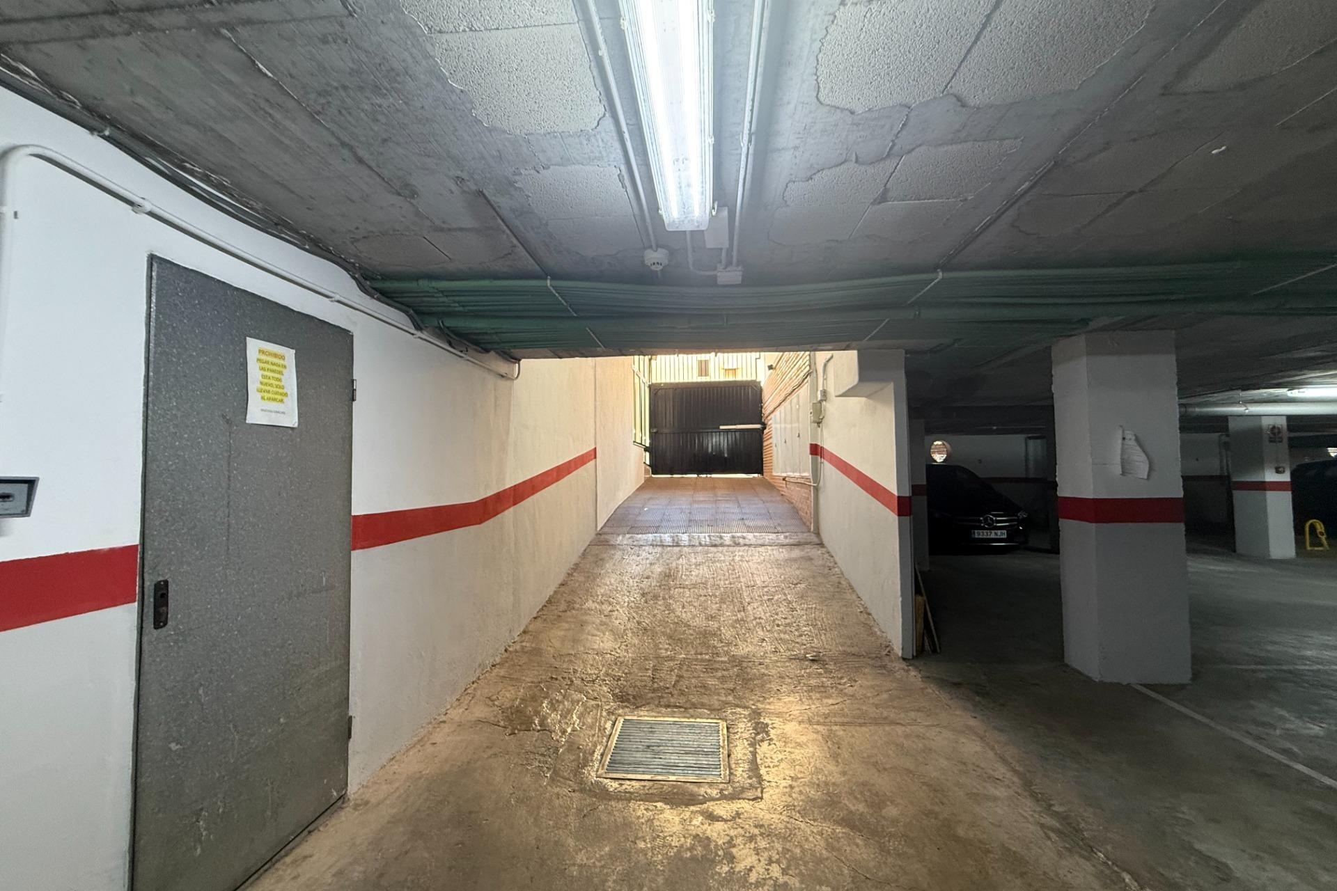 Reventa - Apartamento / Dúplex - Torrevieja - Estacion de autobuses