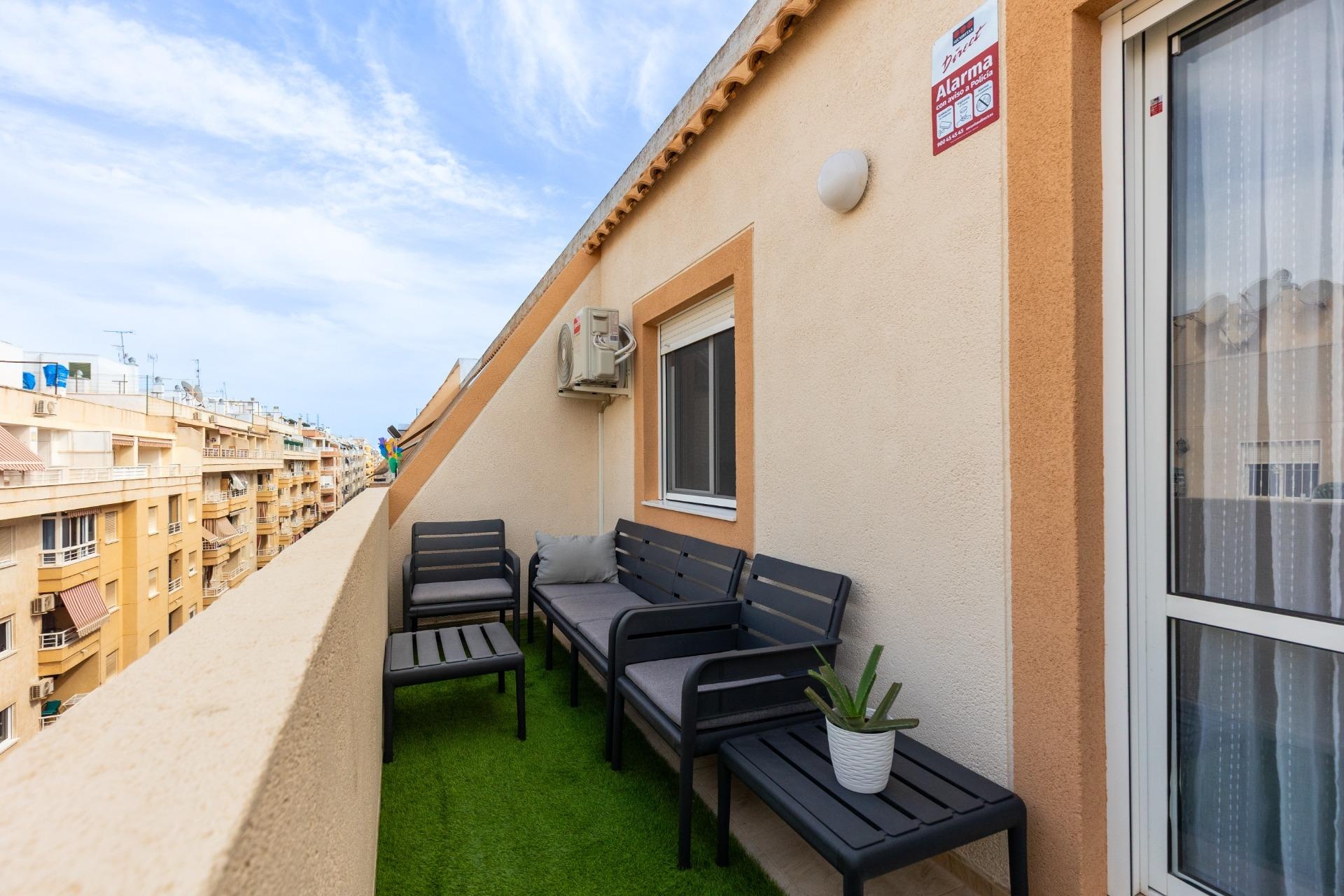 Reventa - Apartamento / Dúplex - Torrevieja - Estacion de autobuses