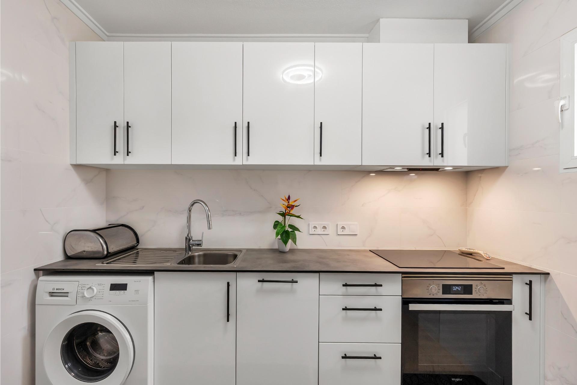 Reventa - Apartamento / Dúplex - Torrevieja - Estacion de autobuses