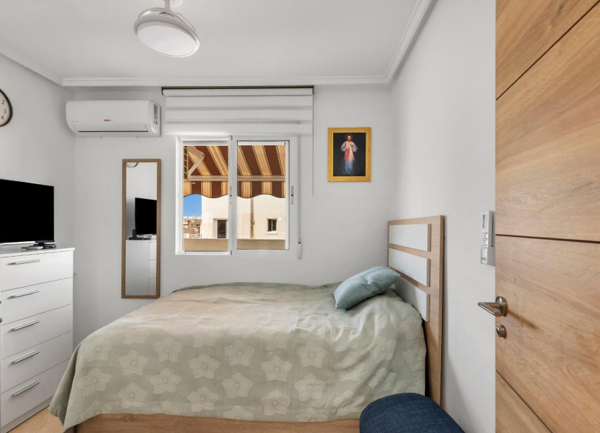 Reventa - Apartamento / Dúplex - Torrevieja - Estacion de autobuses