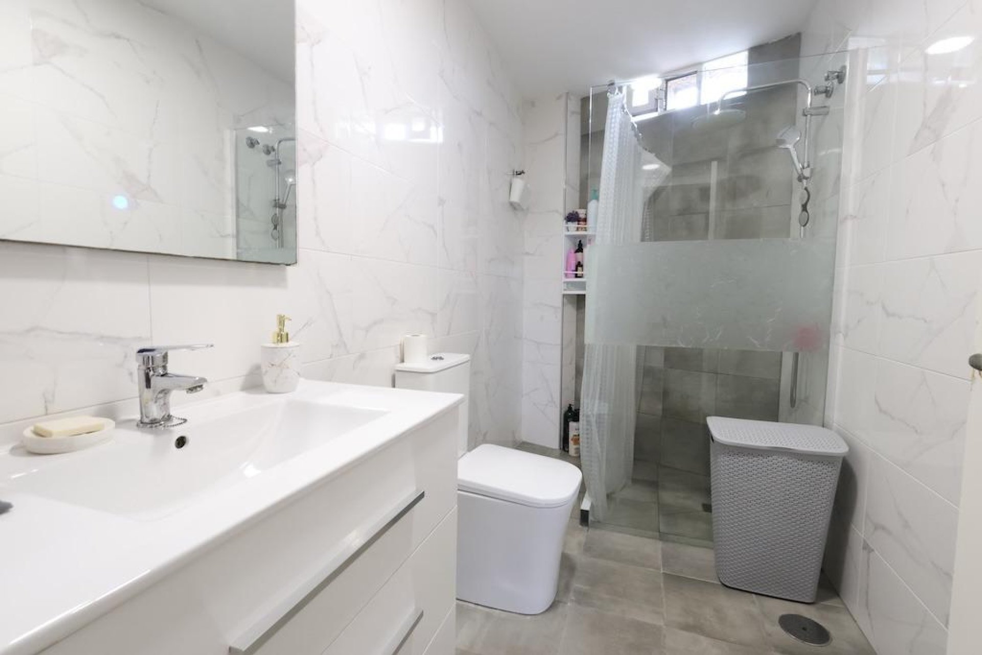 Reventa - Apartamento / Dúplex - Torrevieja - Habaneras