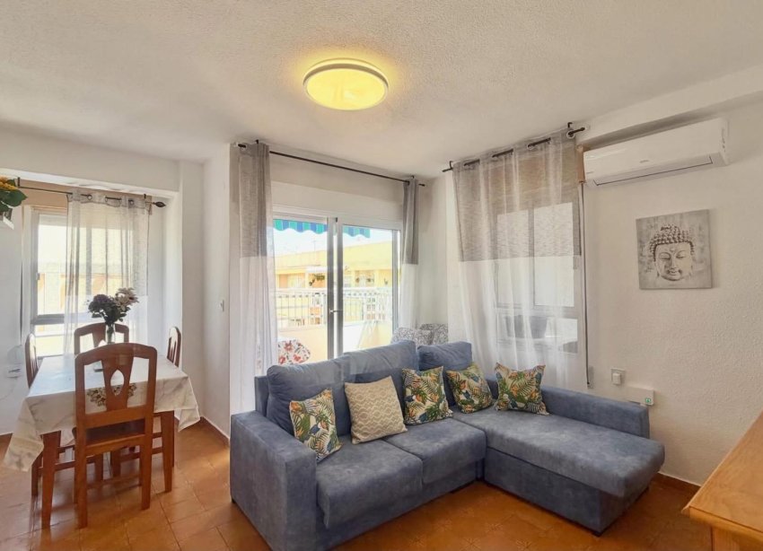 Reventa - Apartamento / Dúplex - Torrevieja - Habaneras
