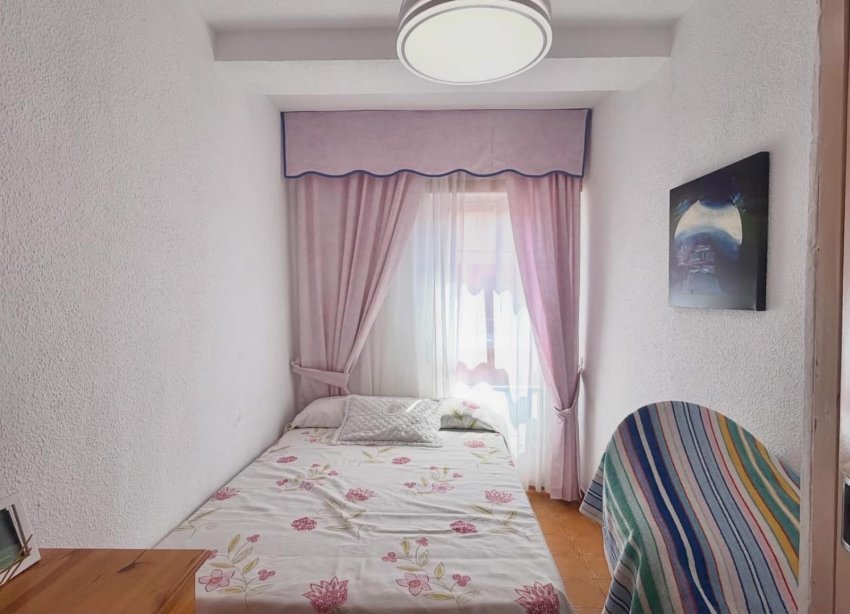Reventa - Apartamento / Dúplex - Torrevieja - Habaneras