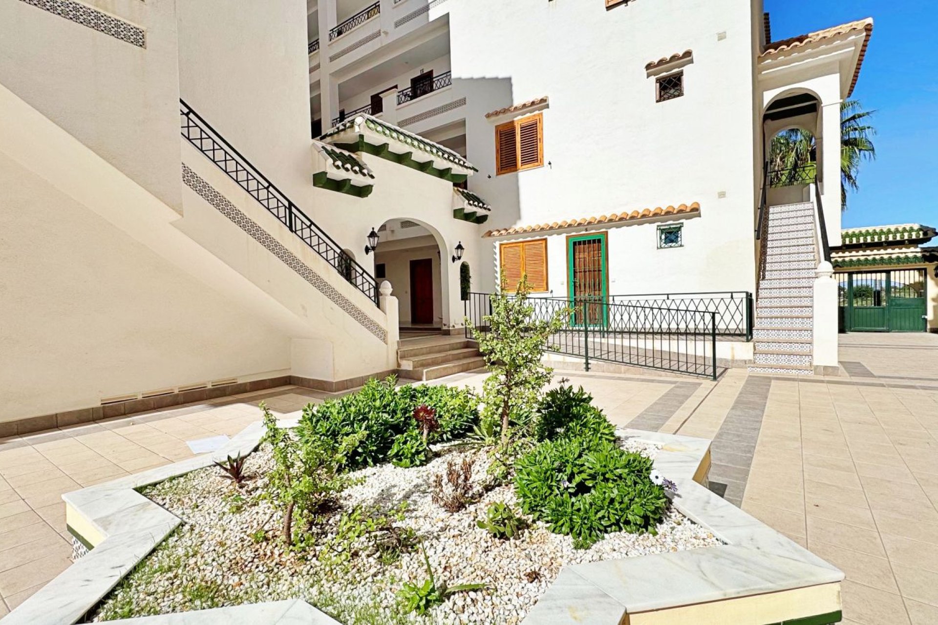 Reventa - Apartamento / Dúplex - Torrevieja - La Mata