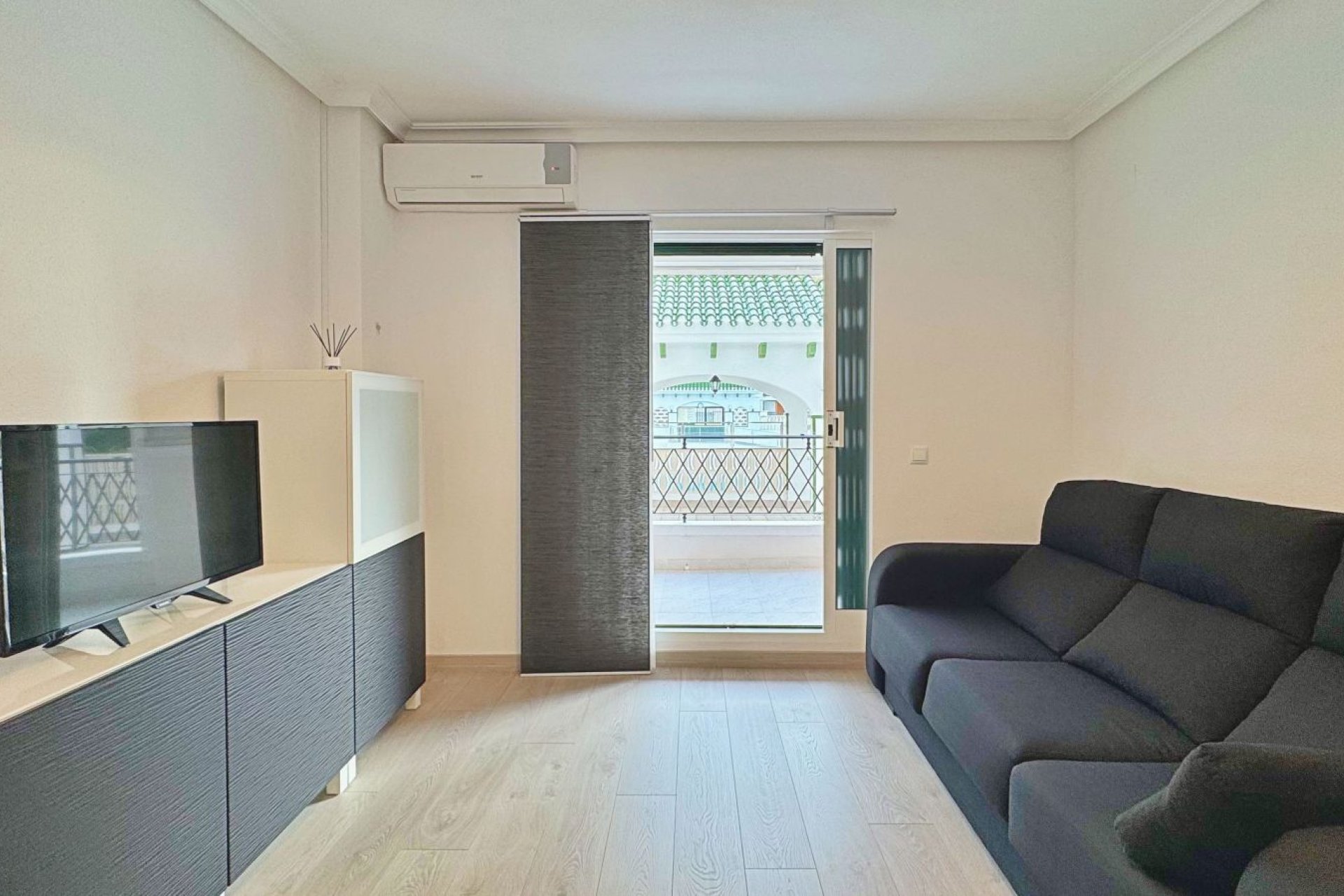 Reventa - Apartamento / Dúplex - Torrevieja - La Mata
