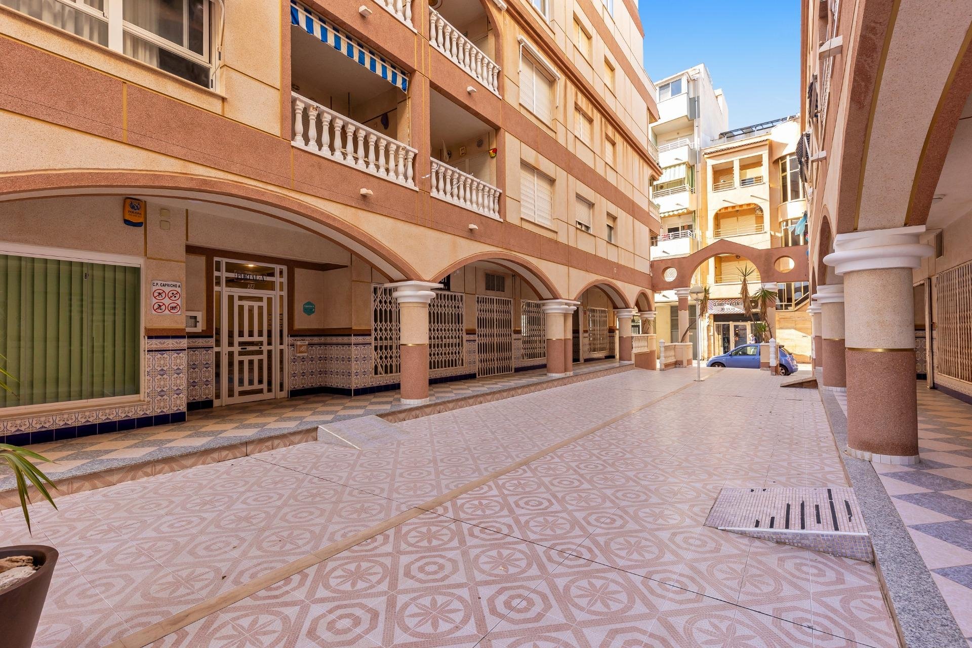 Reventa - Apartamento / Dúplex - Torrevieja - La Mata