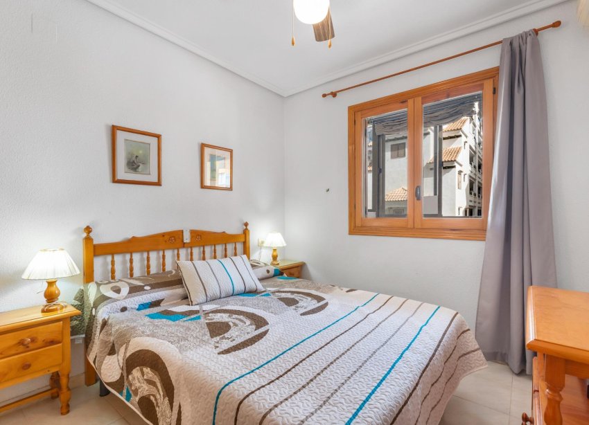 Reventa - Apartamento / Dúplex - Torrevieja - La Mata